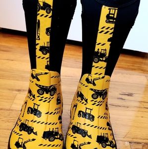 Yellow rainboots